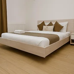 Adress P4 Apartament